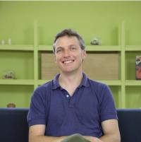 Photo of Dr Rodrigo F. Díaz