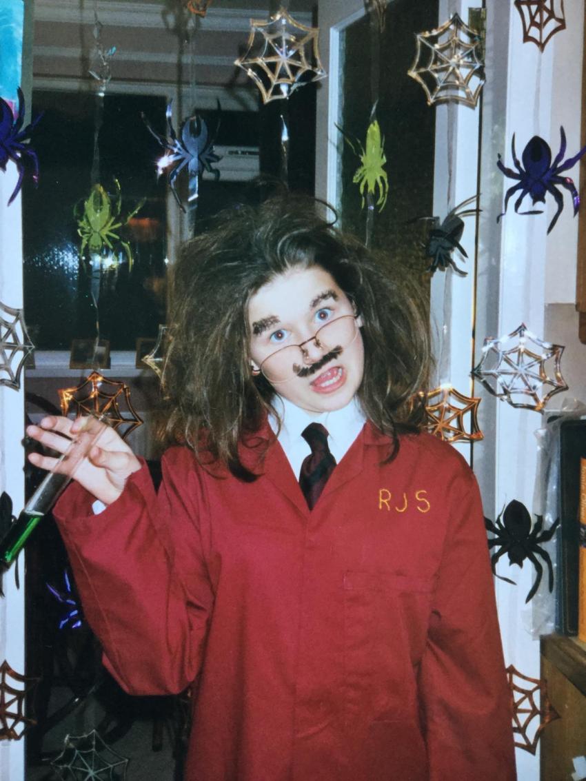 Becky Smethurst as Einstein