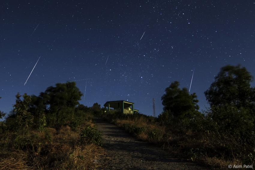 The Geminid meteor shower lights up the night sky